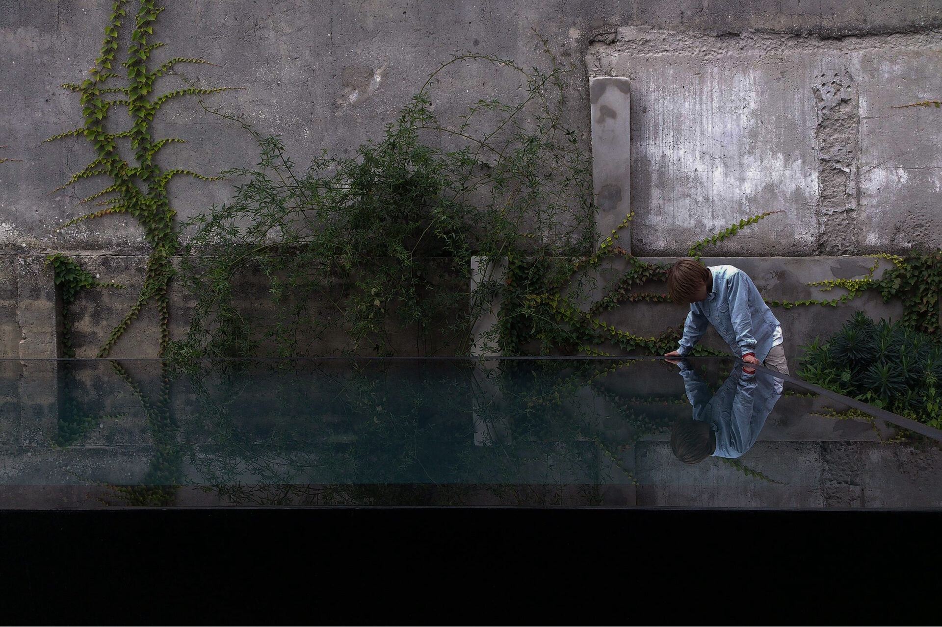 P2 red house vendas de azeitao portugal extrastudio yatzer 0 1